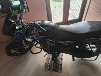 Blue Bajaj Discover 100