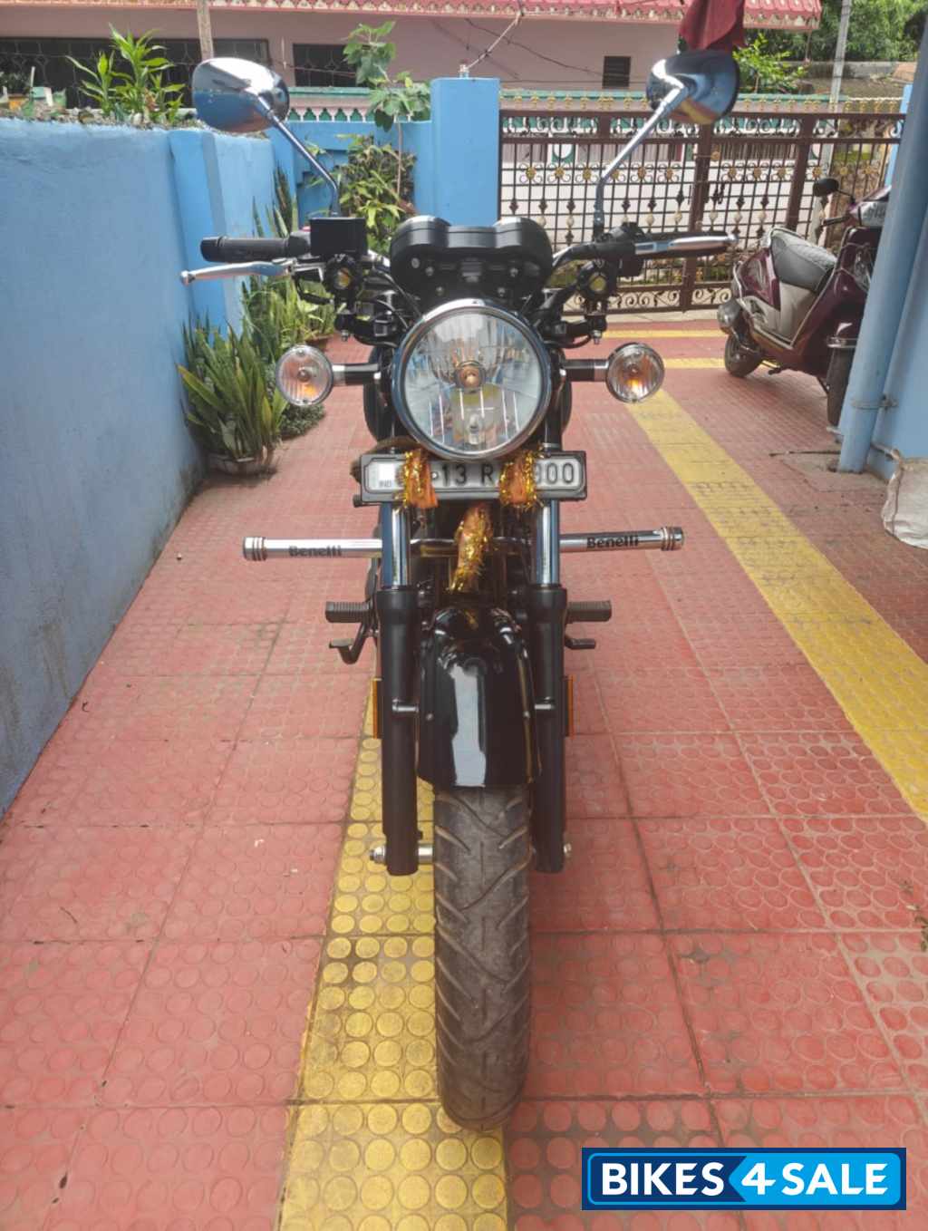 Black Benelli Imperiale 400 BS6 Black Benelli Imperiale 400 BS6