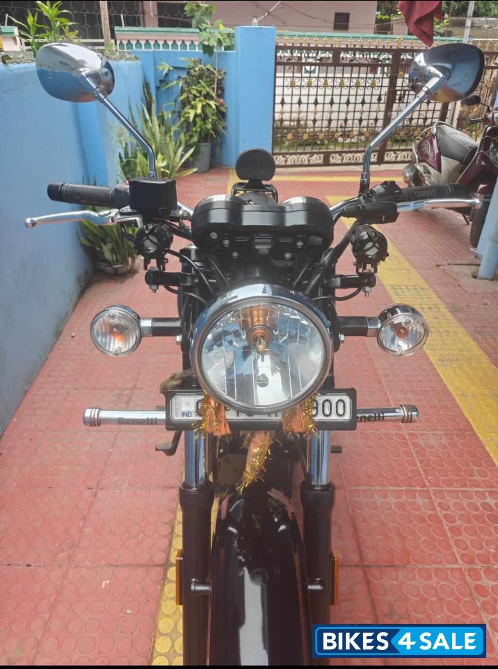 Black Benelli Imperiale 400 BS6 Black Benelli Imperiale 400 BS6