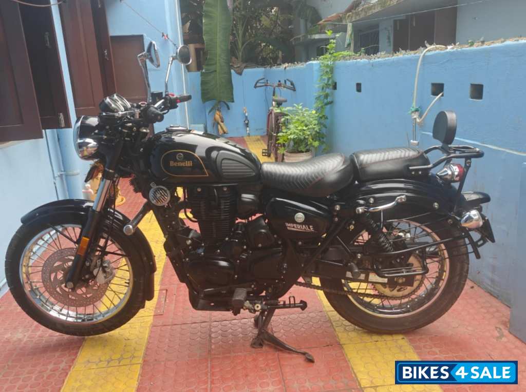 Black Benelli Imperiale 400 BS6 Black Benelli Imperiale 400 BS6