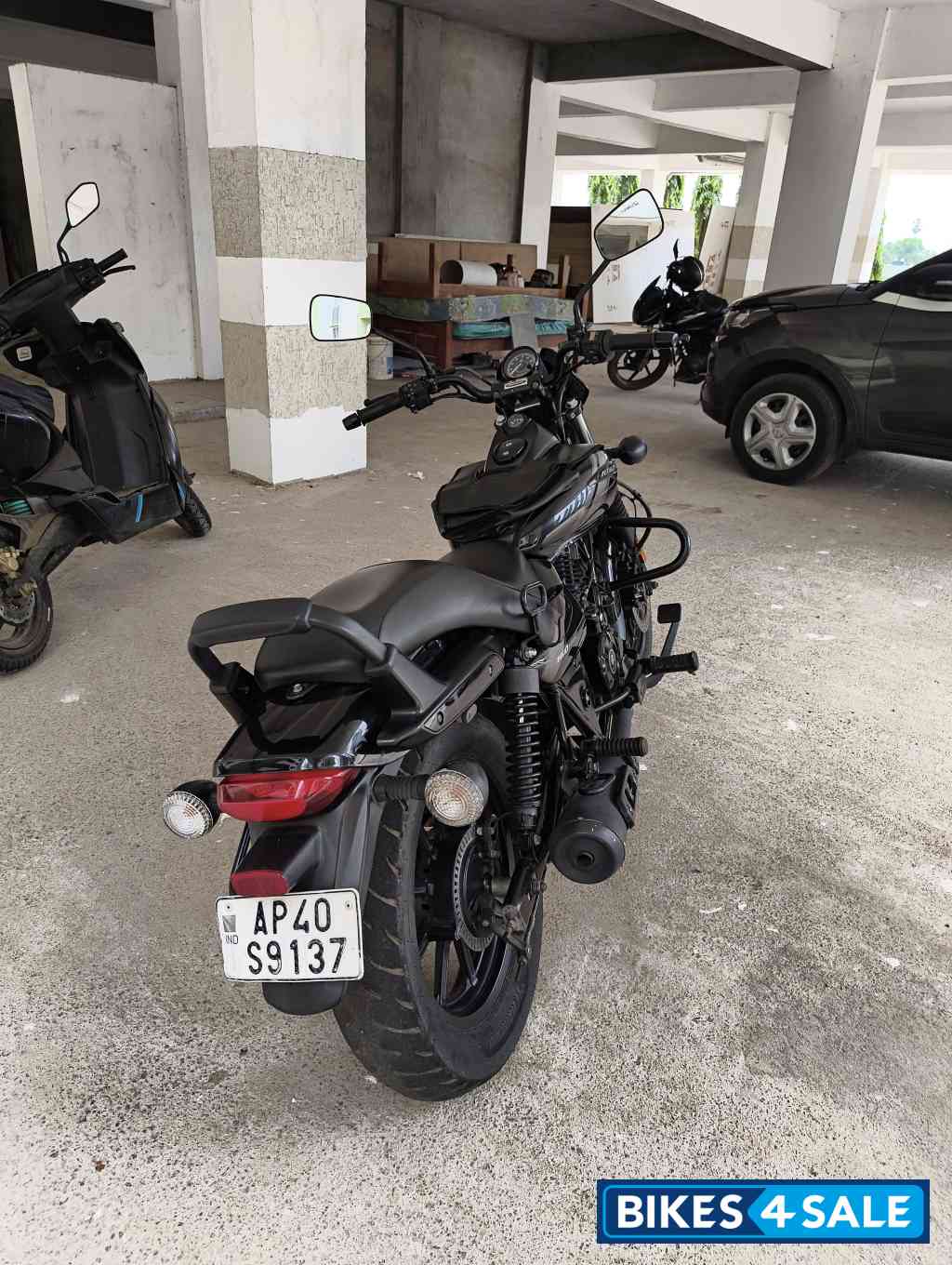 Bajaj Avenger Street 160