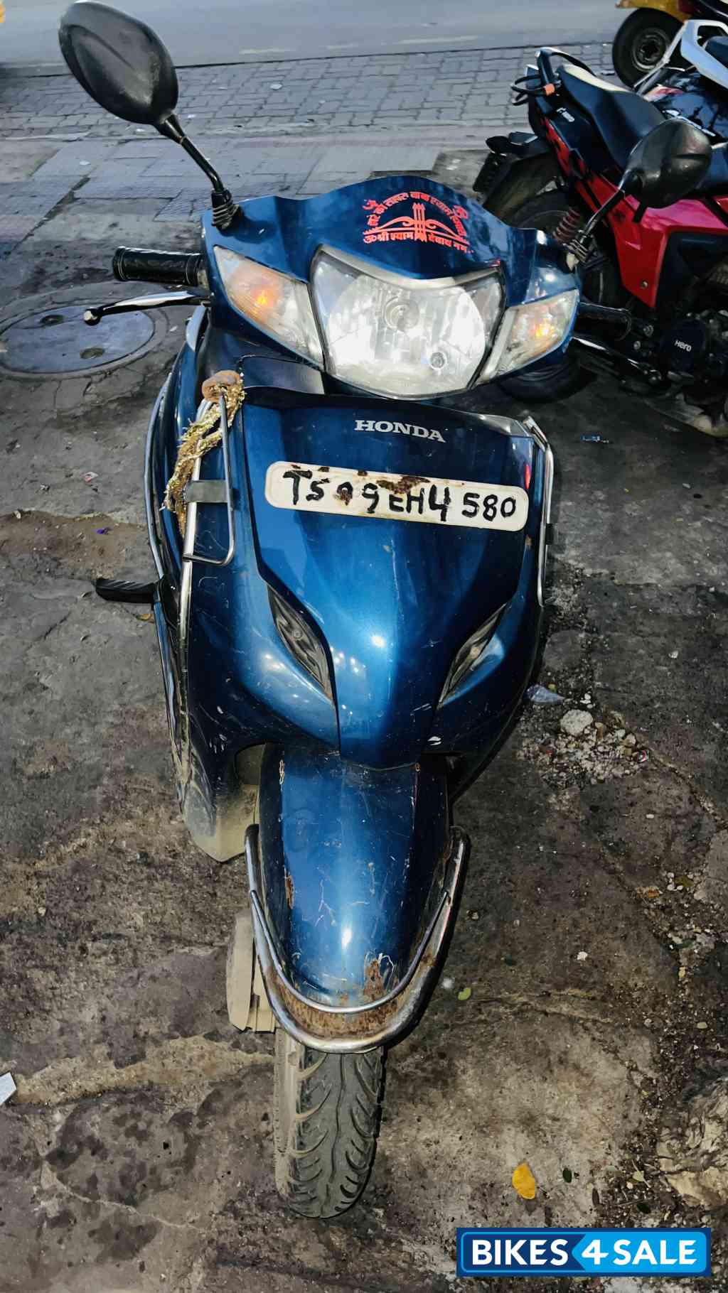 Blue Honda Activa 3G