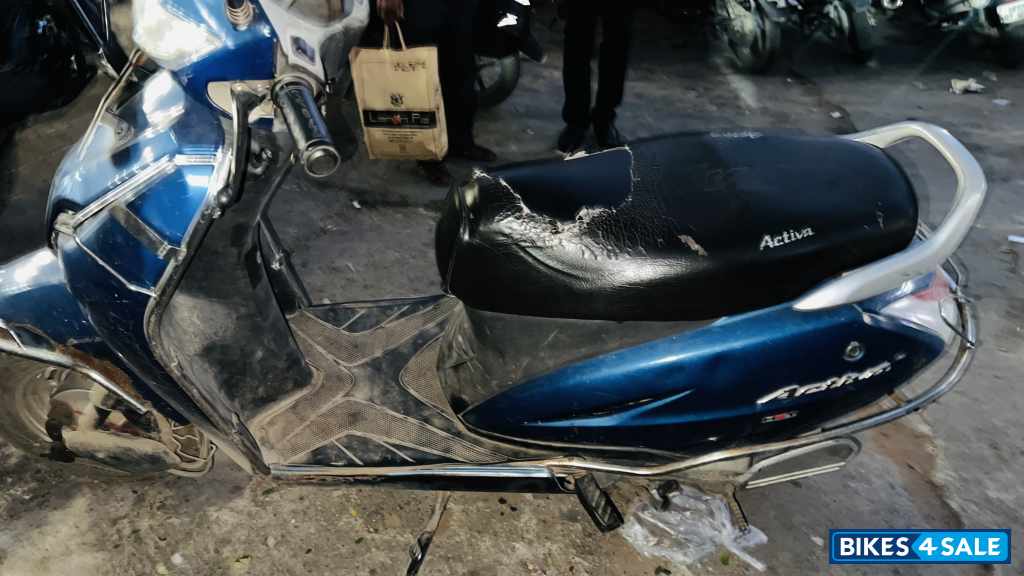 Blue Honda Activa 3G
