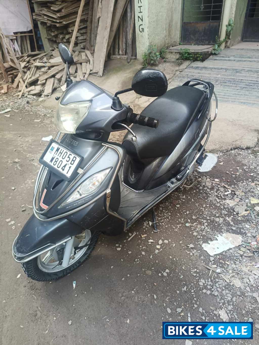 Grey TVS Wego Grey TVS Wego