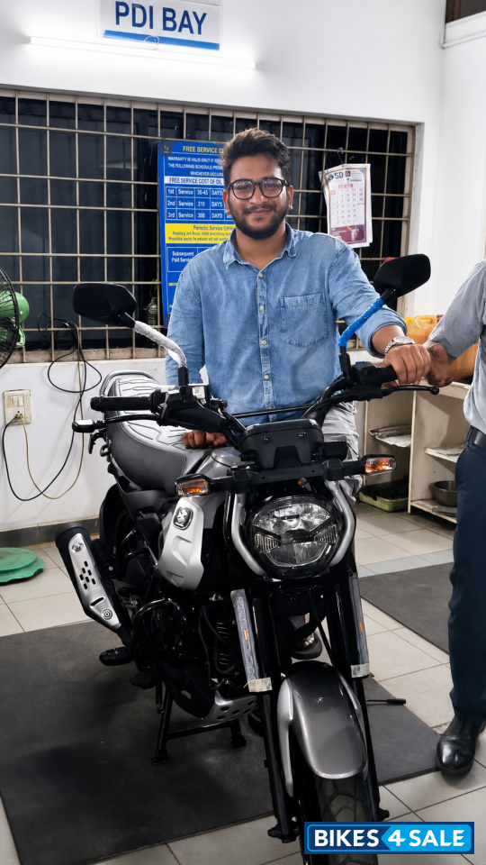 Bajaj Freedom 125 NG04 Disc LED