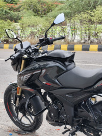 Bajaj Pulsar N160