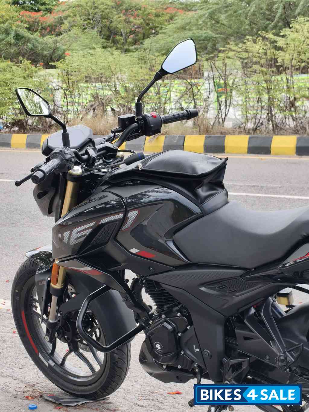 Bajaj Pulsar N160 Bajaj Pulsar N160
