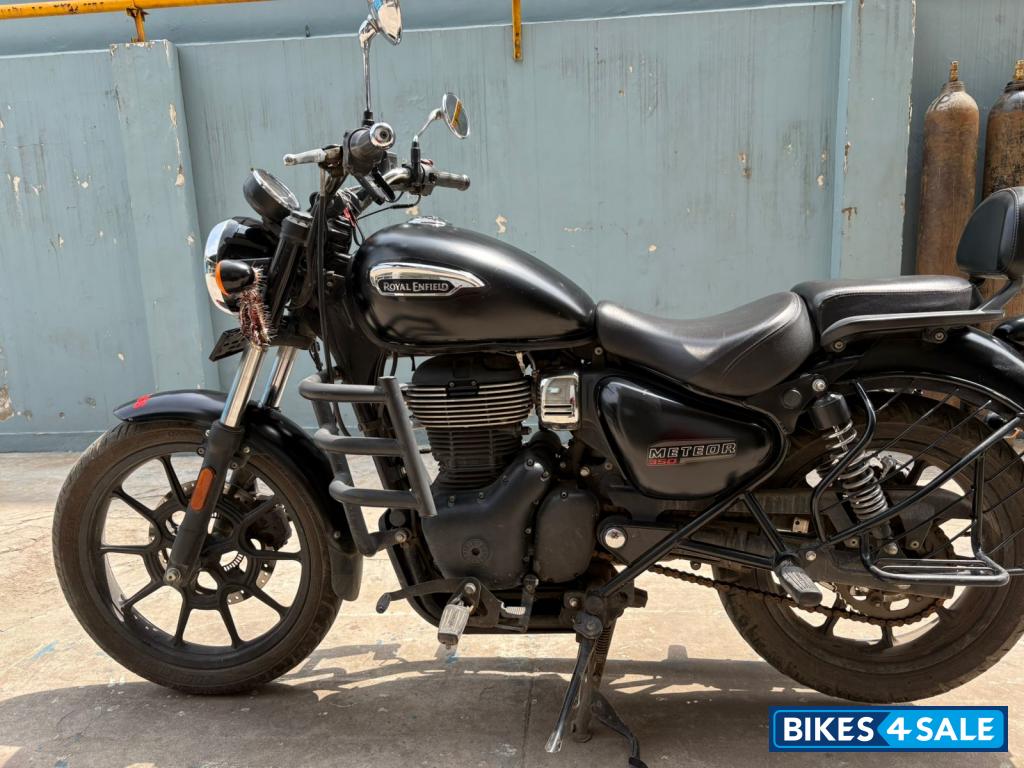 Royal Enfield Meteor 350 Stellar Royal Enfield Meteor 350 Stellar