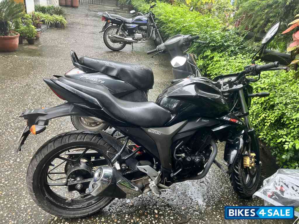 Suzuki Gixxer 150 Suzuki Gixxer 150