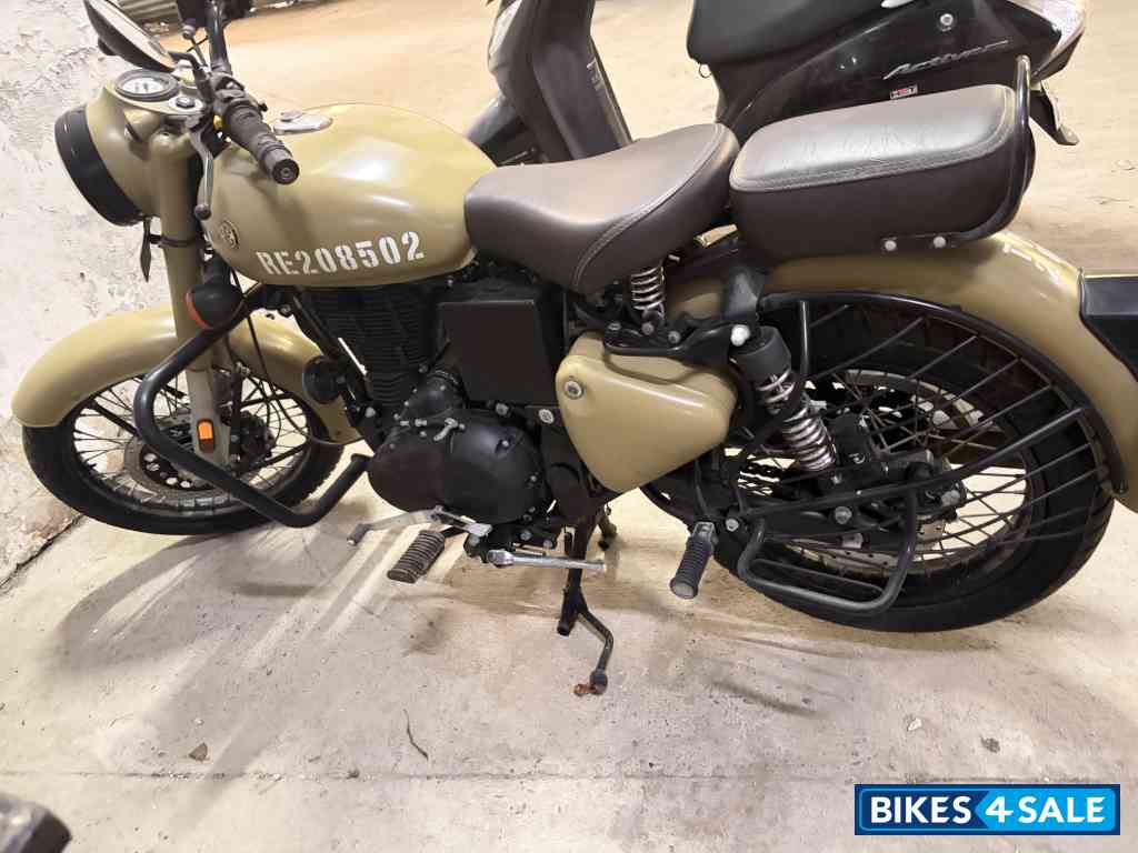 Royal Enfield Classic Desert Storm