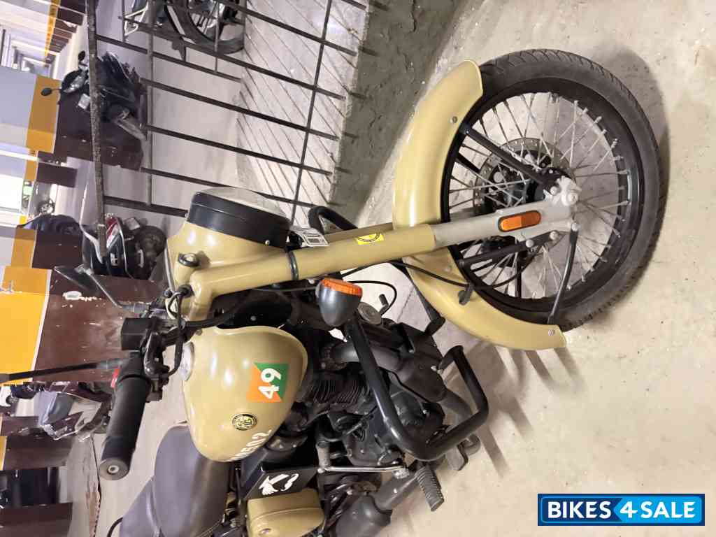 Royal Enfield Classic Desert Storm