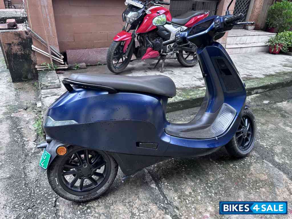Midnight Blue Ola S1 Pro Midnight Blue Ola S1 Pro