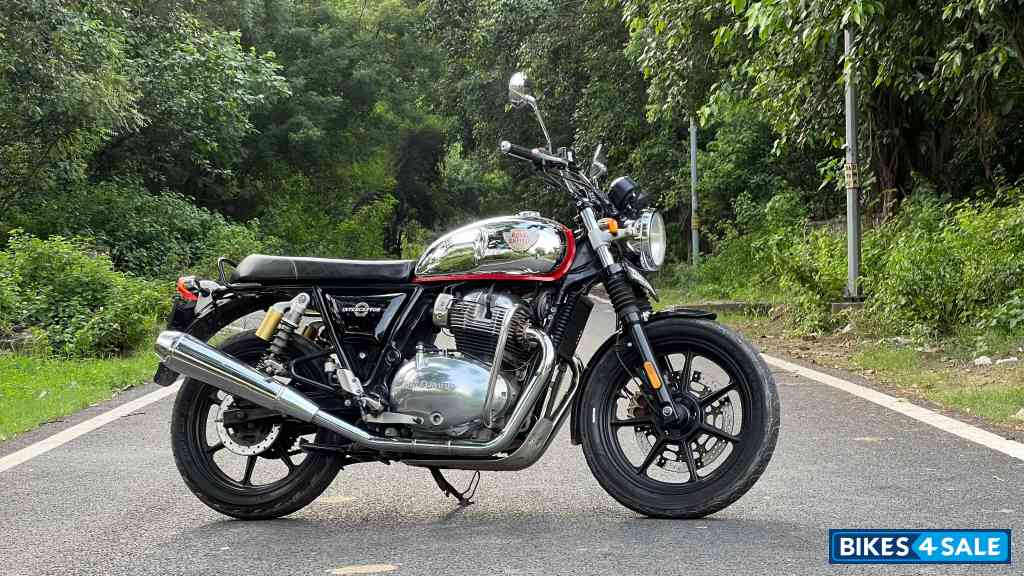 Chrome Royal Enfield 2023 Interceptor 650 Chrome Royal Enfield 2023 Interceptor 650