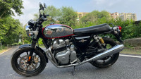 Chrome Royal Enfield 2023 Interceptor 650