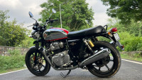 Chrome Royal Enfield 2023 Interceptor 650