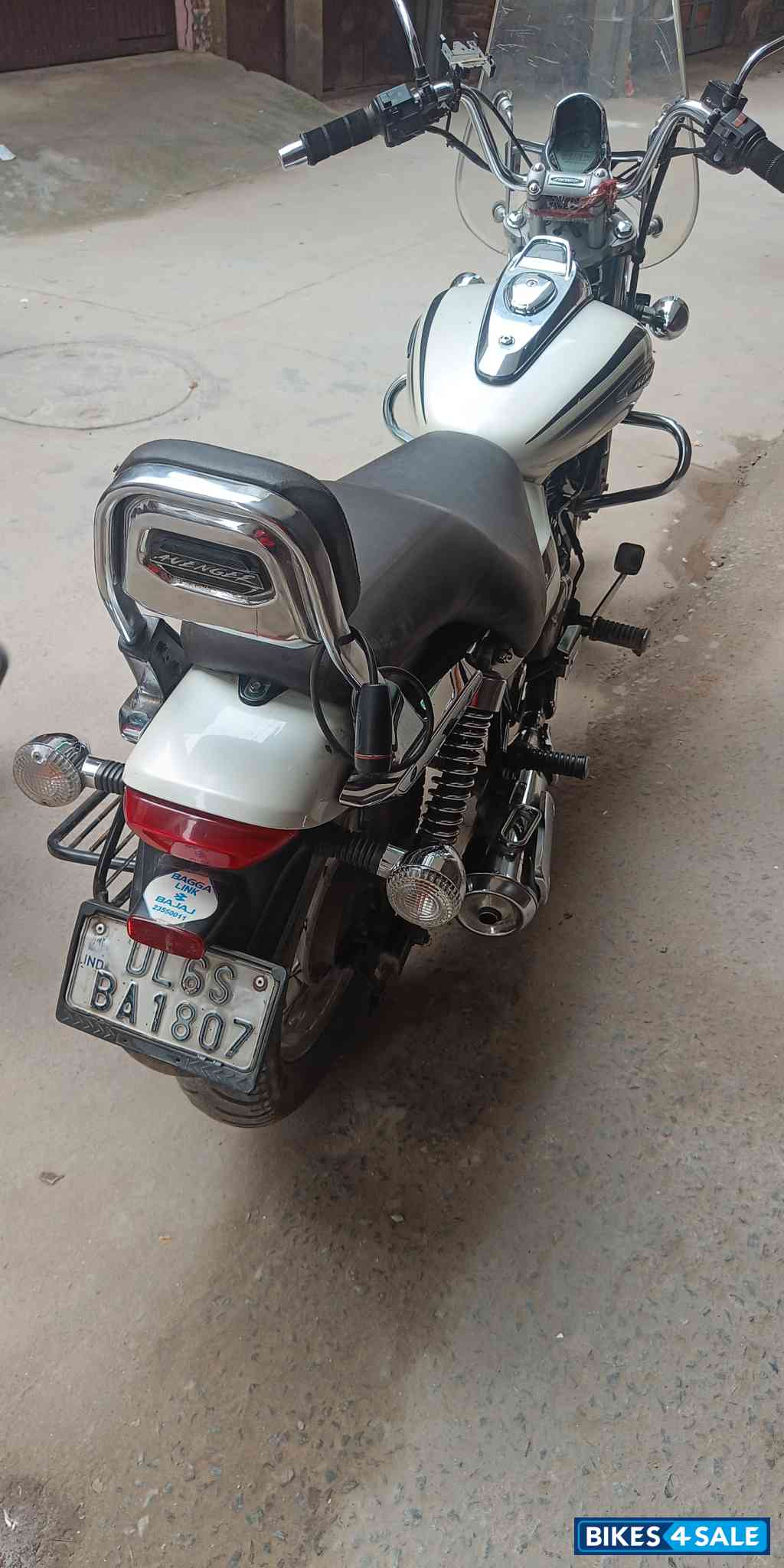Bajaj Avenger Cruise 220 Bajaj Avenger Cruise 220