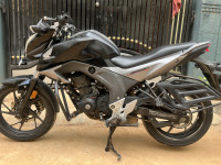 Black Honda CB Hornet 160R