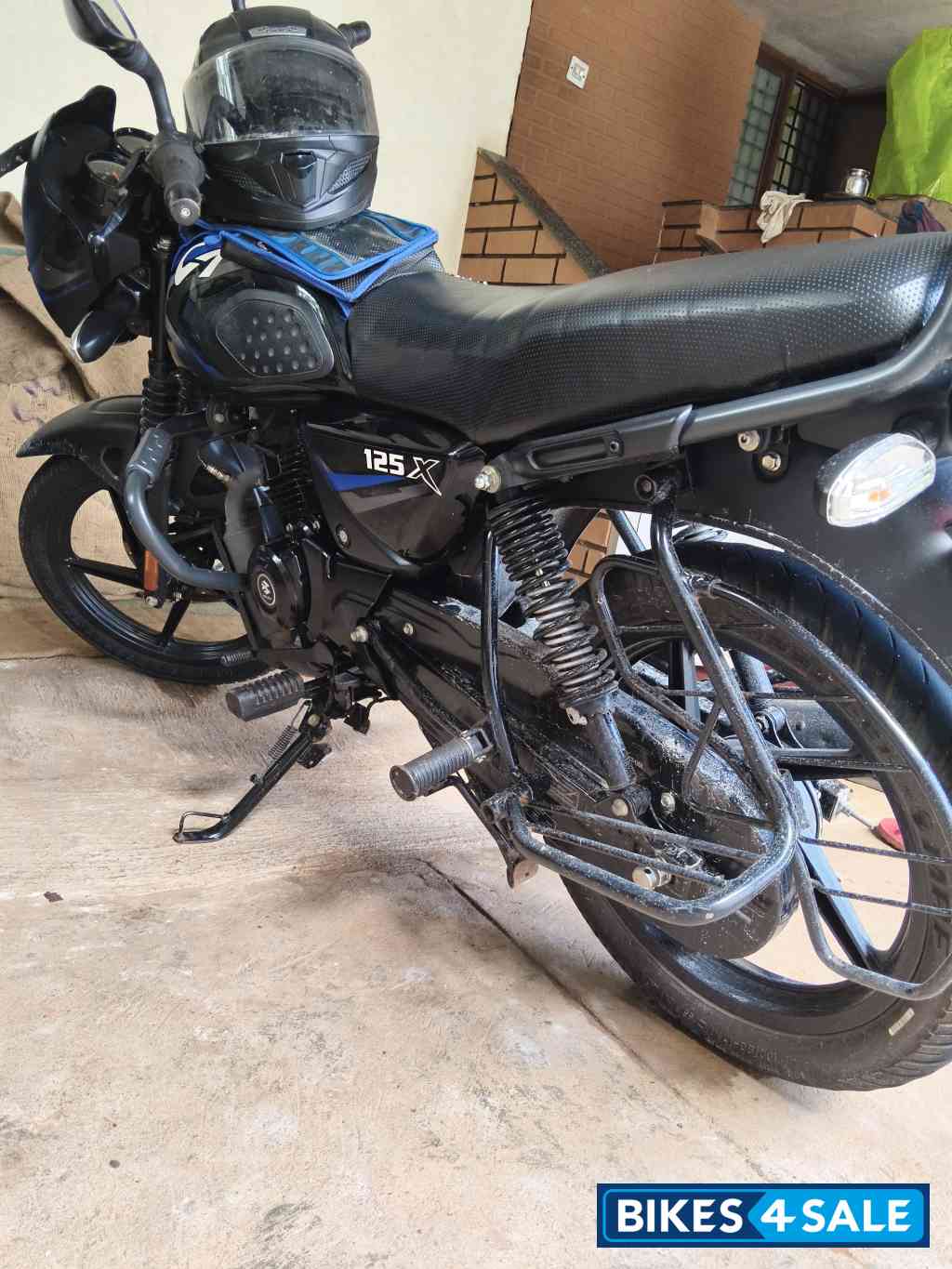 Bajaj CT 125X