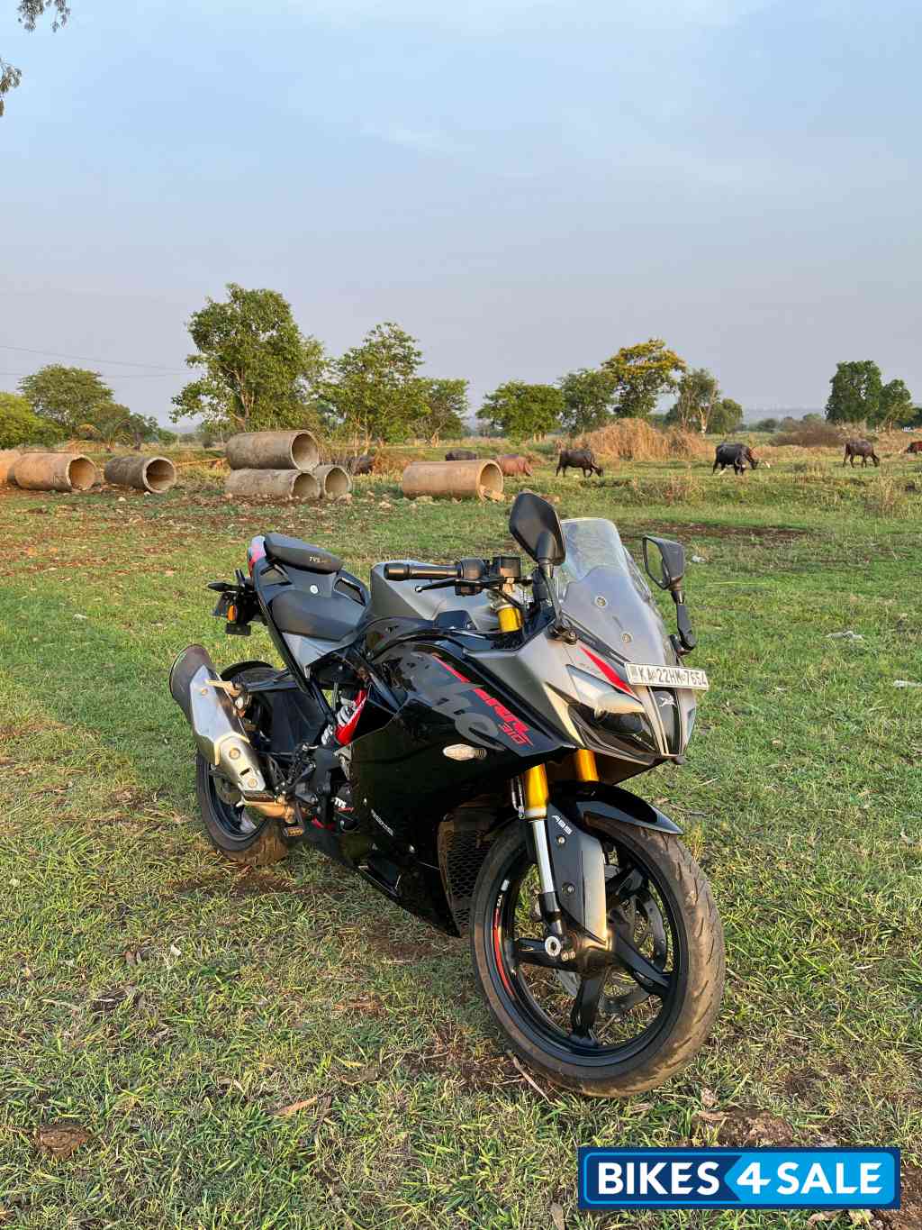 TVS Apache RR 310 TVS Apache RR 310
