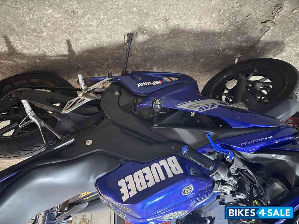 Dark Blue Yamaha R15s Dark Blue Yamaha R15s