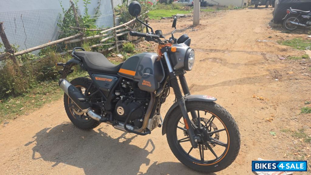 Force Grey Royal Enfield Scram 440