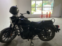 Royal Enfield Classic Stealth Black