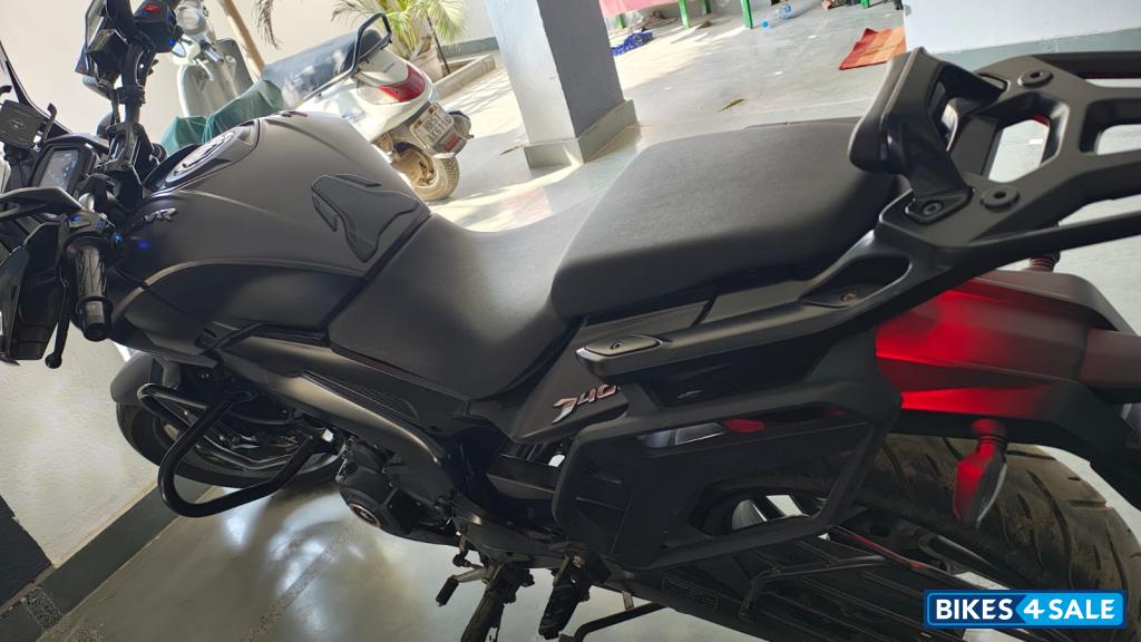 Metalic Grey Bajaj Dominar 400 ABS BS6