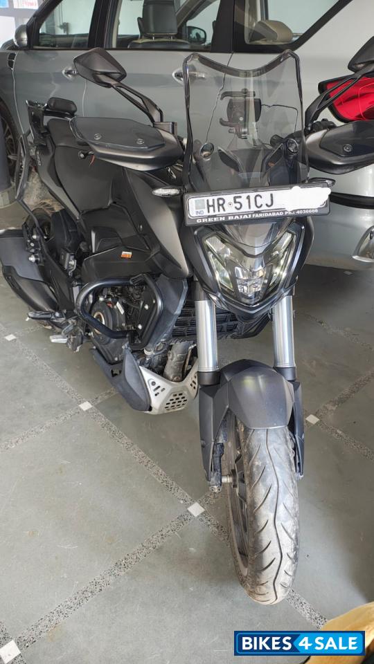 Metalic Grey Bajaj Dominar 400 ABS BS6
