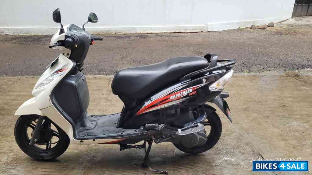 Black & White TVS Wego Black & White TVS Wego