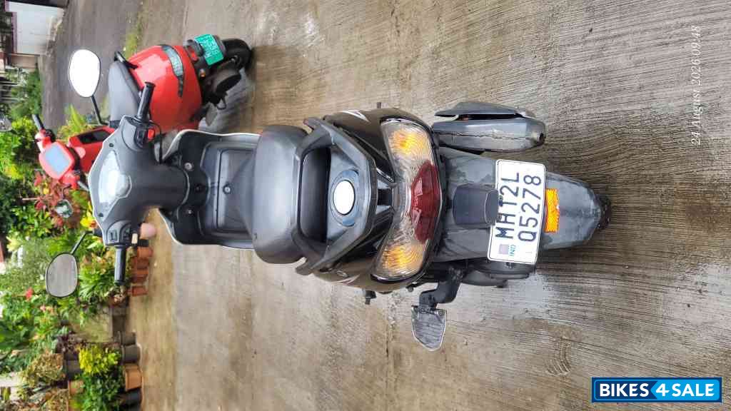 Black & White TVS Wego Black & White TVS Wego