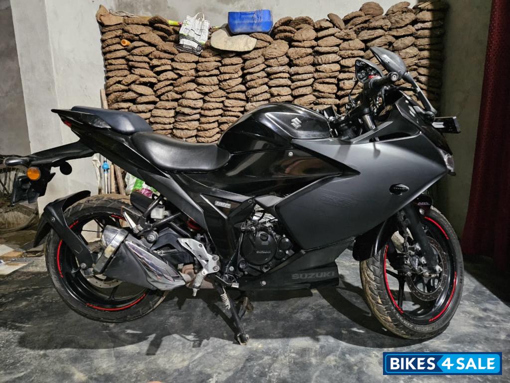 Suzuki Gixxer SF