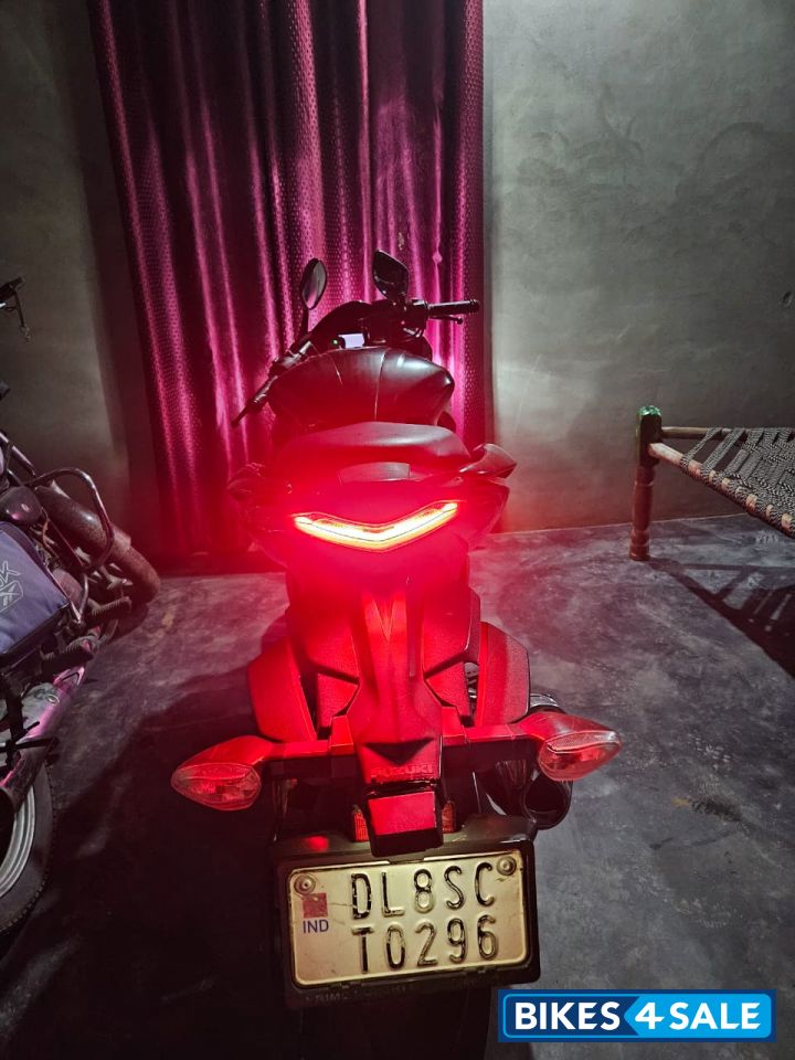 Suzuki Gixxer SF Suzuki Gixxer SF