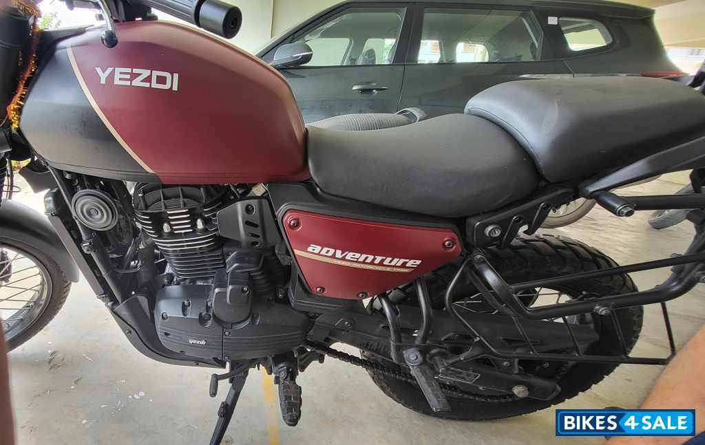 Maroon Yezdi Adventure Gloss 2024 Maroon Yezdi Adventure Gloss 2024