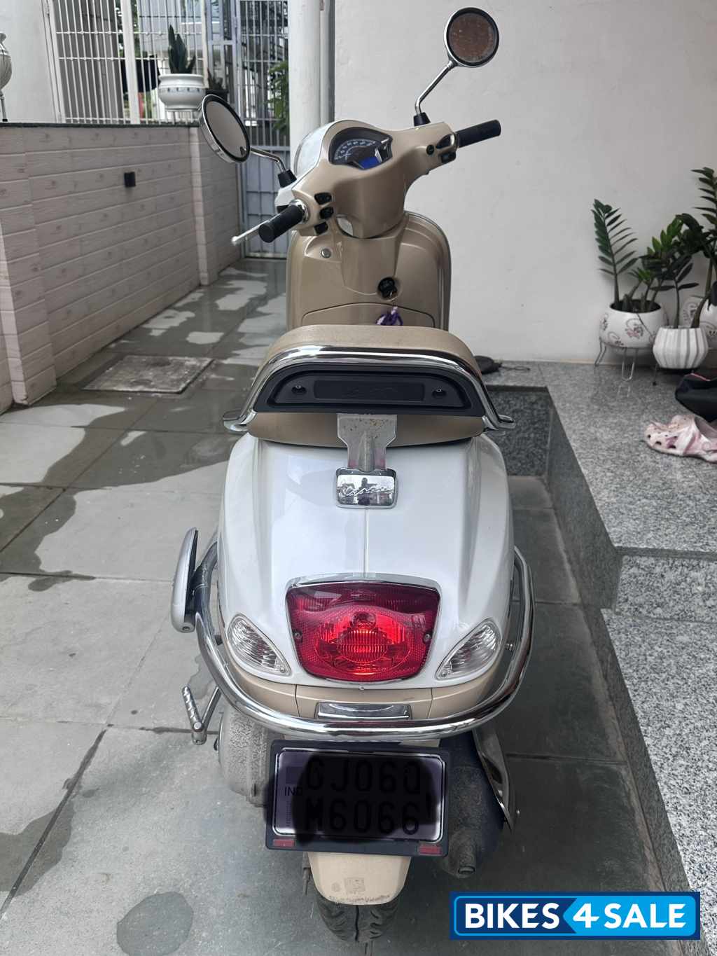 Vespa VX 125