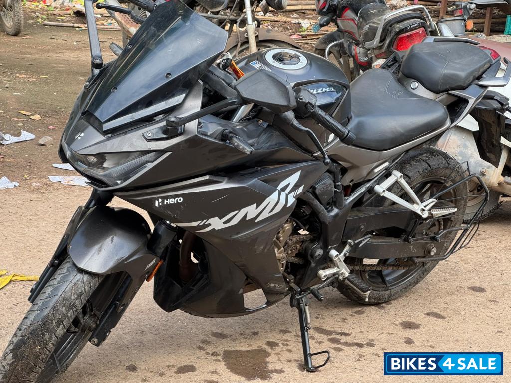 Black Hero Karizma XMR Black Hero Karizma XMR