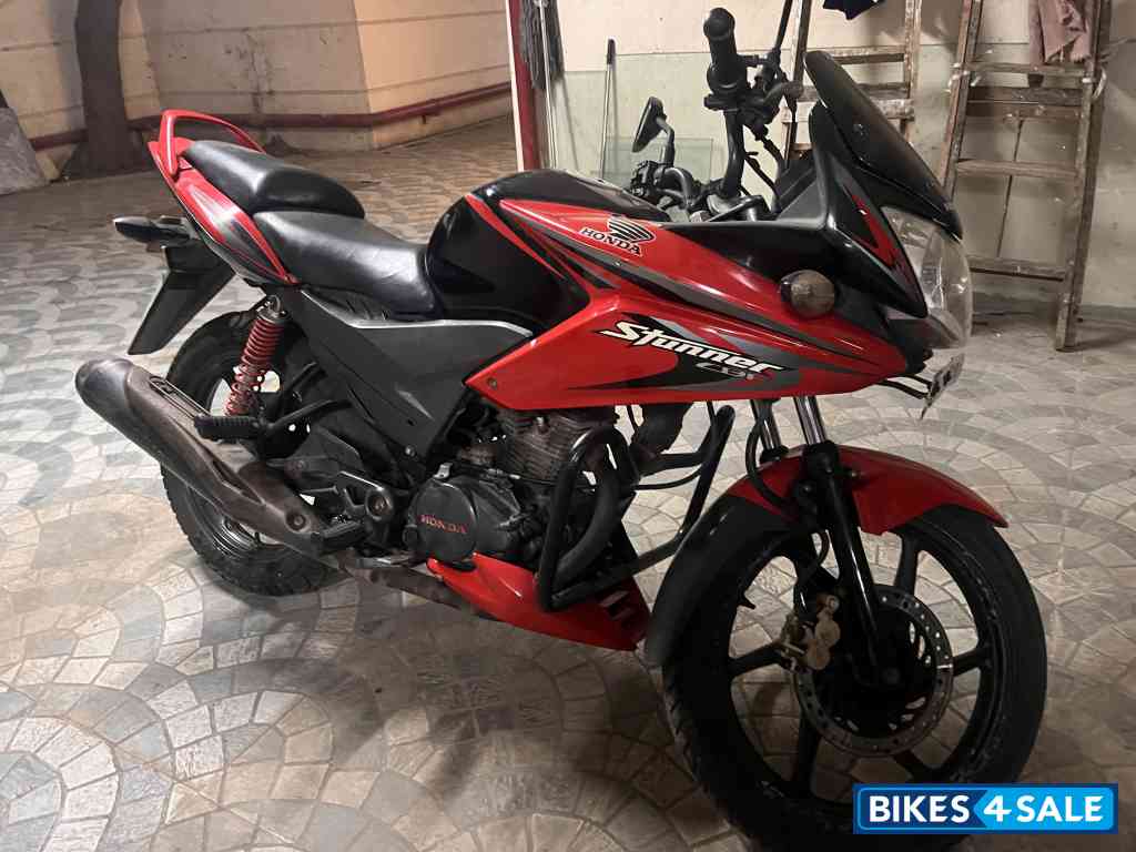 Red Black Honda CBF Stunner Red Black Honda CBF Stunner