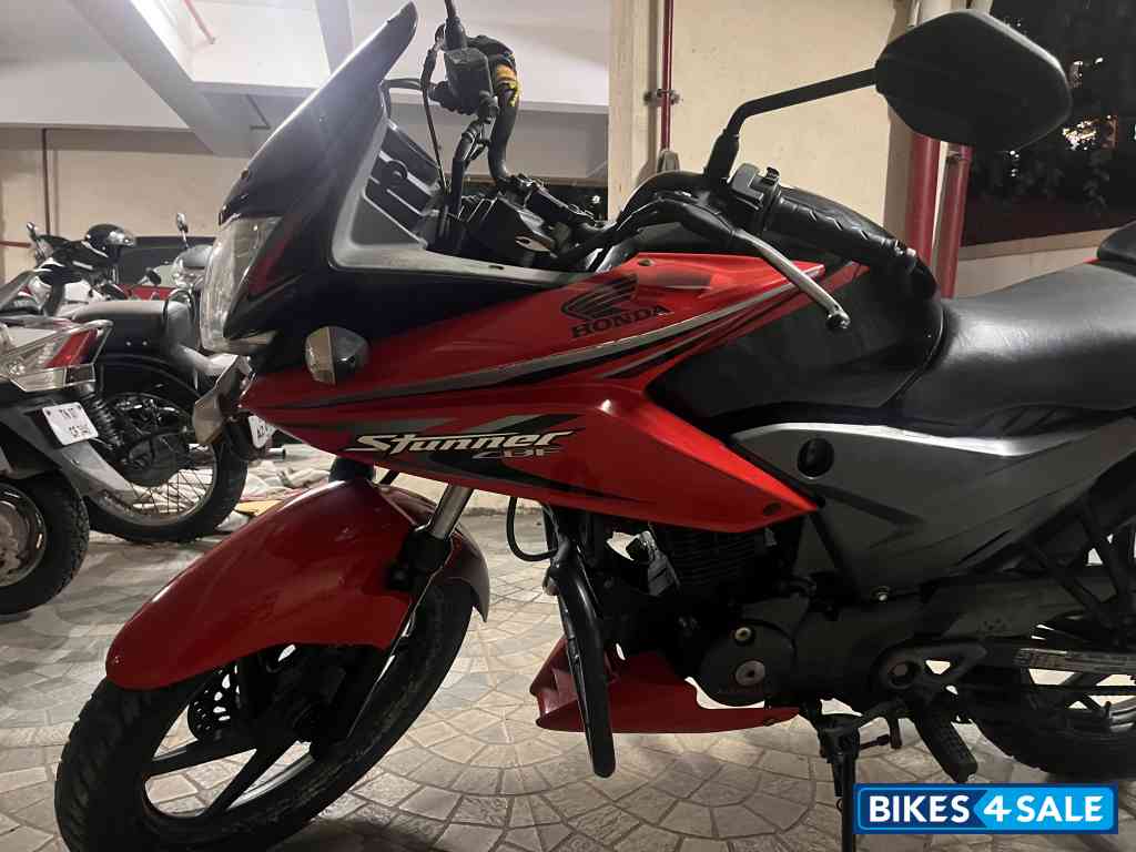 Red Black Honda CBF Stunner Red Black Honda CBF Stunner