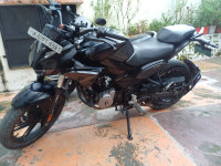 Black Hero Xtreme 160R 2024 Edition