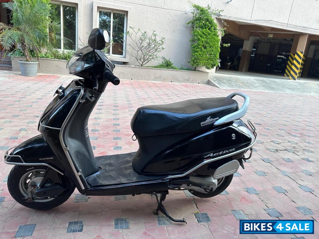 Black Honda Activa Black Honda Activa