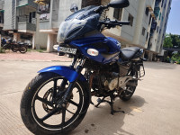 Bajaj Pulsar 220 DTSFi 2012 Model