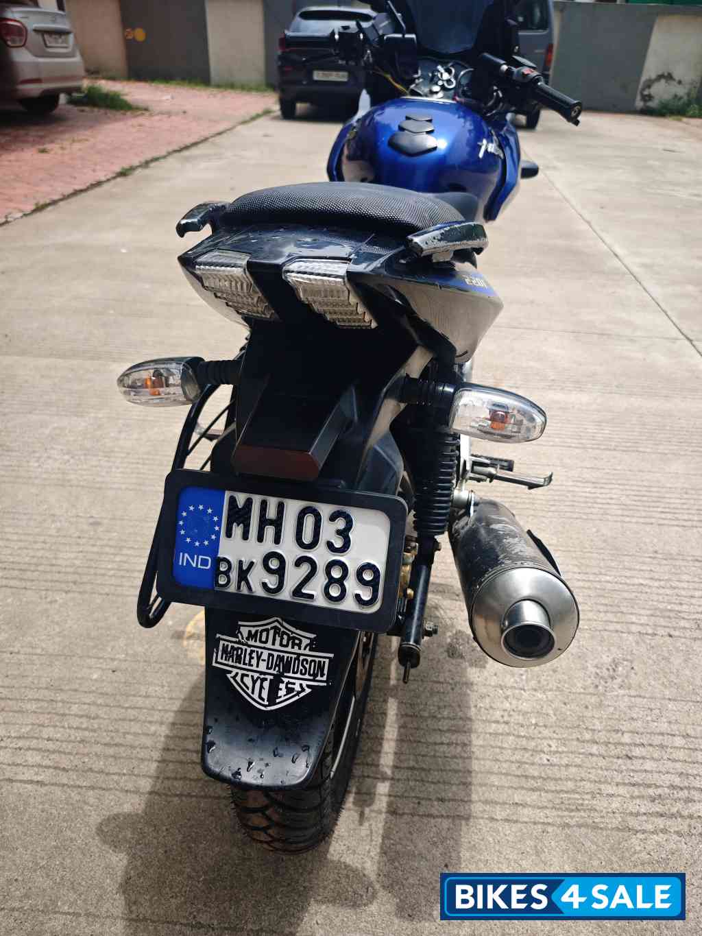 Bajaj Pulsar 220 DTSFi Bajaj Pulsar 220 DTSFi