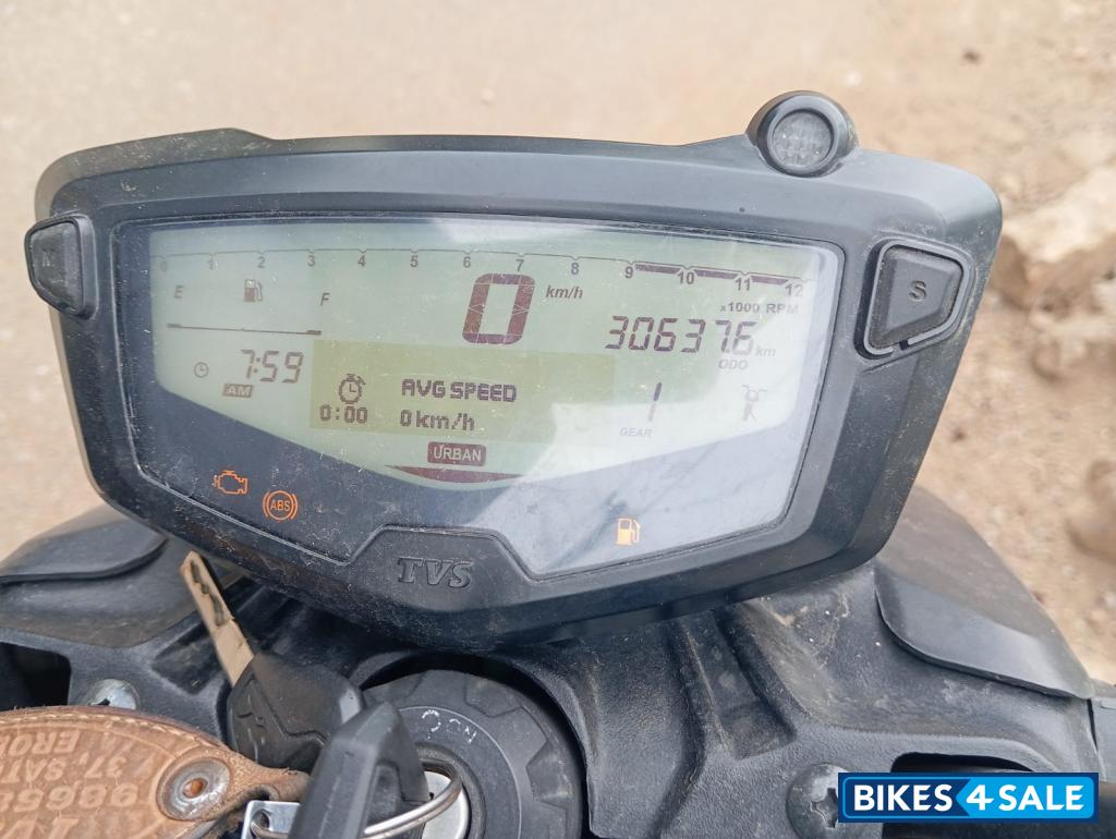 TVS Apache RTR 160 4V