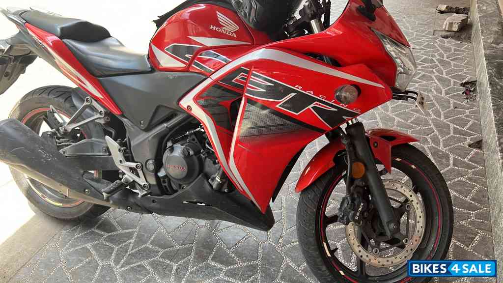 Red Honda CBR 250R Red Honda CBR 250R
