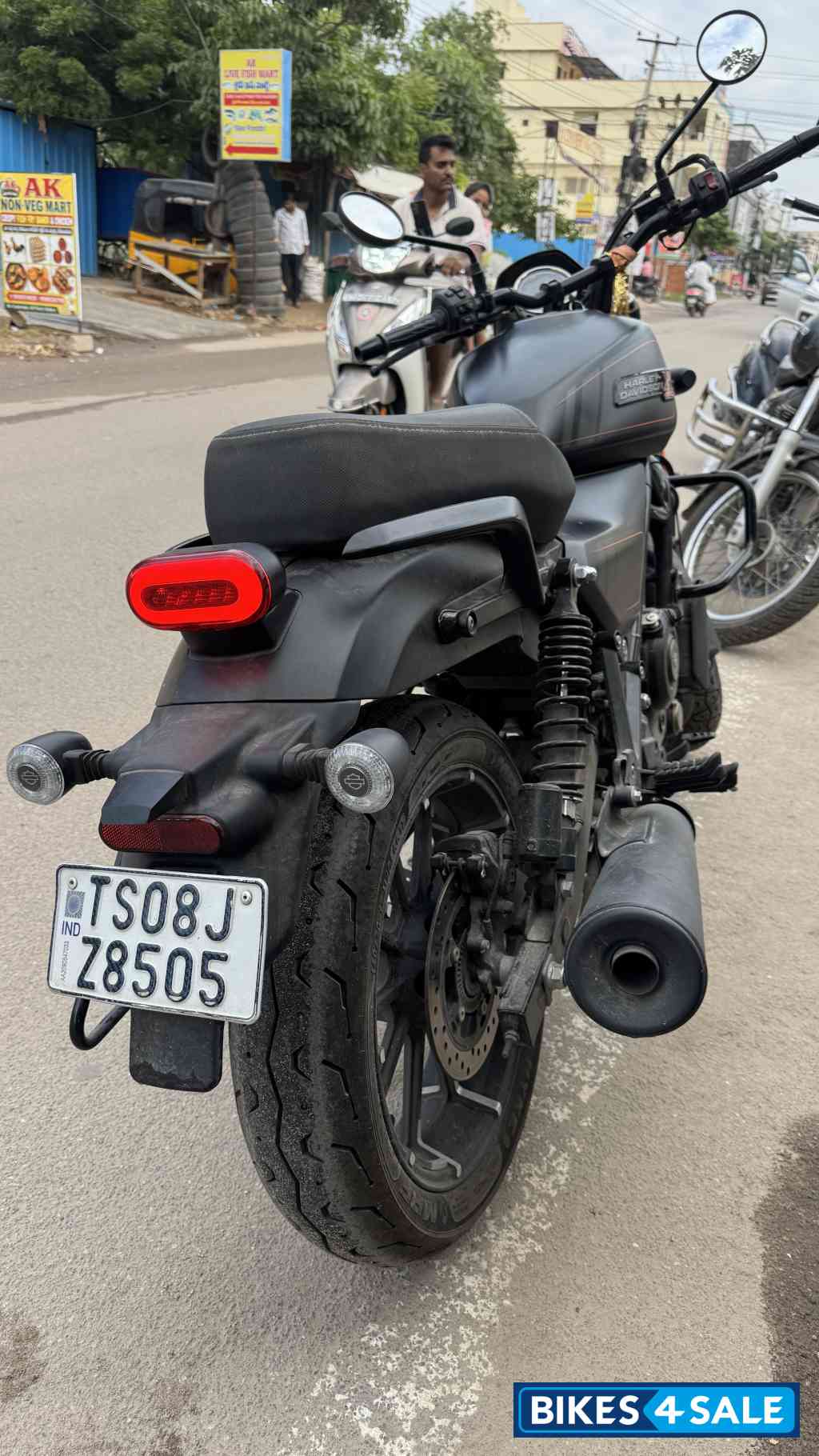 Black Harley Davidson X440 S