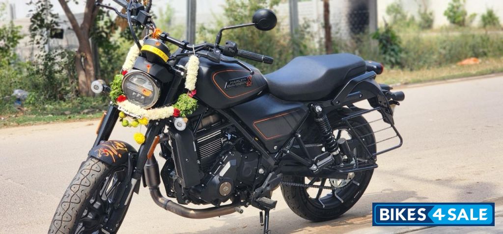 Black Harley Davidson X440 S