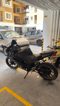 Black Yamaha YZF R15 V3