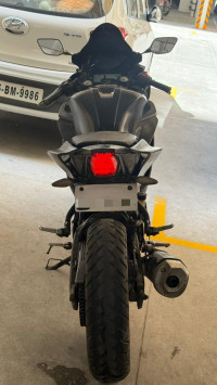 Black Yamaha YZF R15 V3