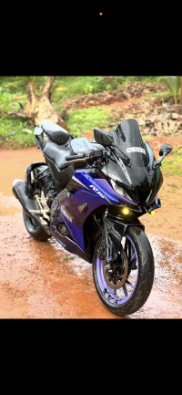 Yamaha YZF R15 V3
