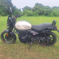 Royal Enfield Hunter 350 Metro