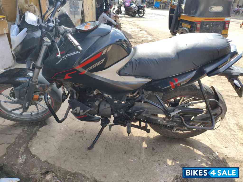 Mate Black Hero Xtreme 160R 4V Connected 2.0